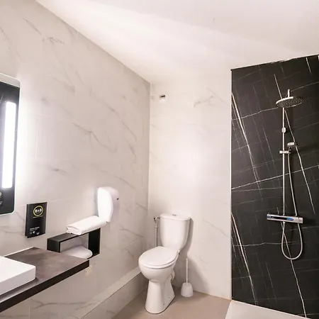 Hotel Bordeaux Aeroport 2*