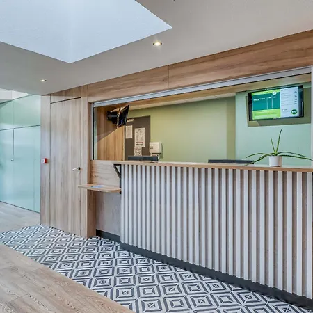 Bordeaux Aeroport Hotell 2*