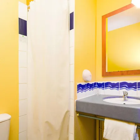 Hotel Bordeaux Aeroport 2*
