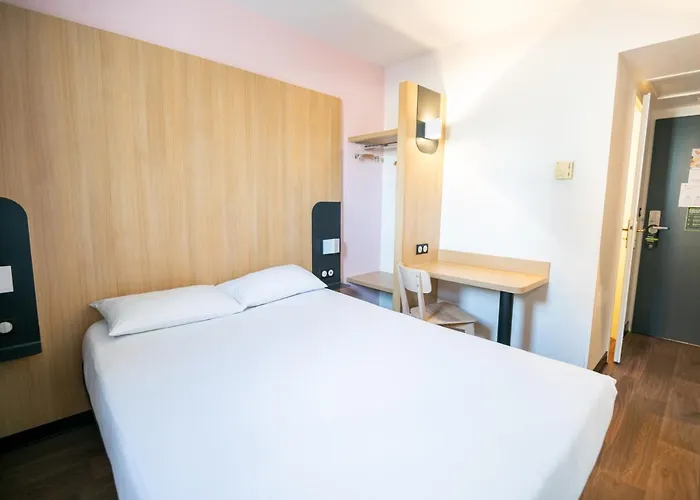 Bordeaux Aeroport Hotell 2*