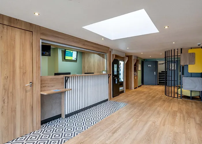 Hotell Bordeaux Aeroport 2*