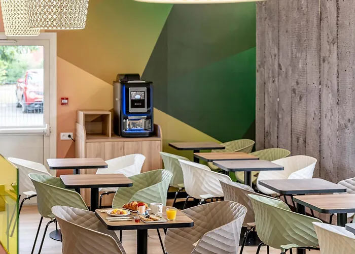 Hotell Bordeaux Aeroport 2*